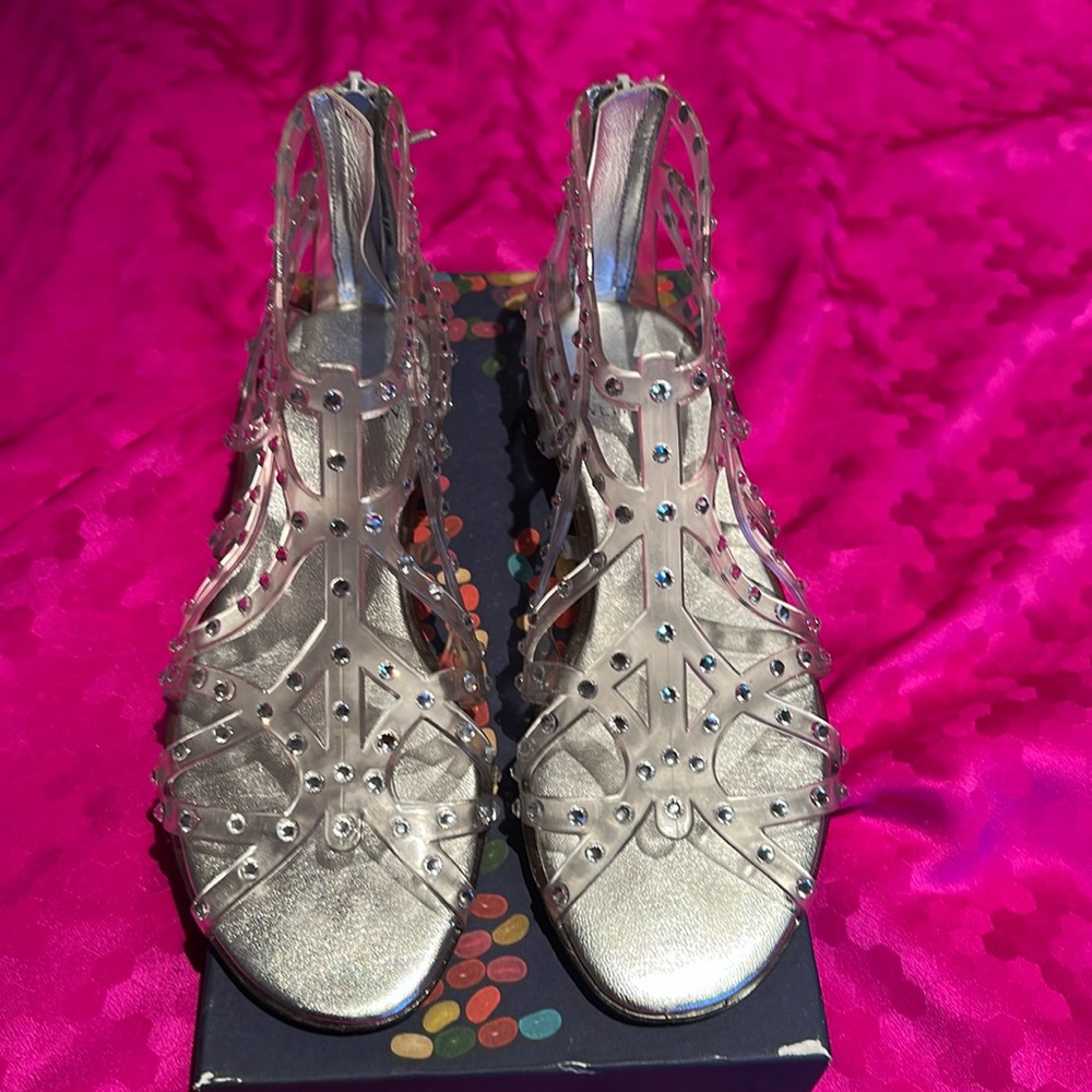 Stuart Weitzman GLOGLADIUS Clear Jelly Sandals. Size 35 or 5.5 to 6. Adorable!
